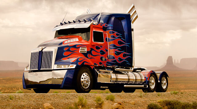 File:Optimus Prime - Western Star semi-truck.jpg