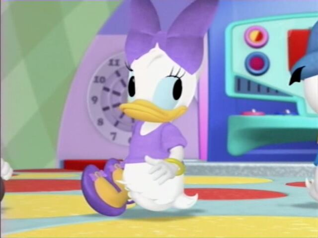 File:DaisyDuckling (Goofy Babysitter).jpg