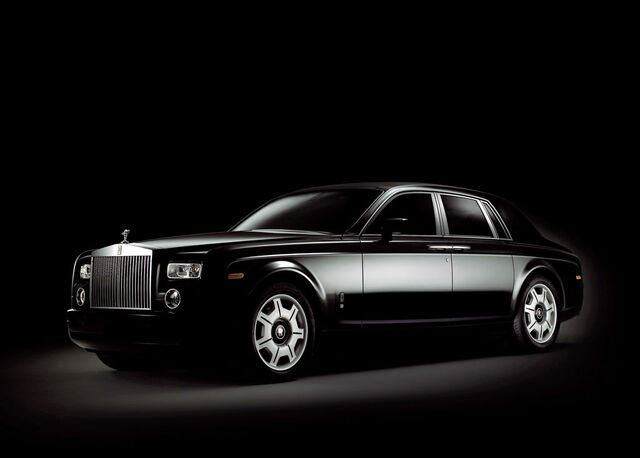 Archivo:Rolls-Royce-Phantom-Black.jpg