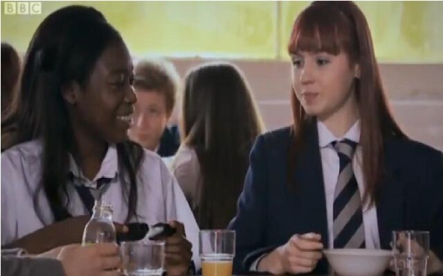 File:Mihigh zoe funny.jpg