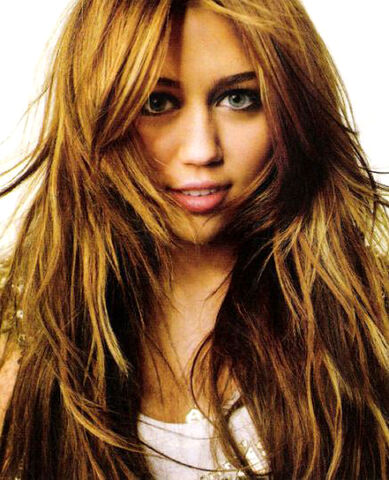 File:Miley cyrus 1244377504.jpg