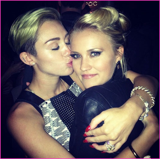 emily osment miley cyrus wiki fandom powered by wikia emily osment miley cyrus wiki fandom powered by wikia