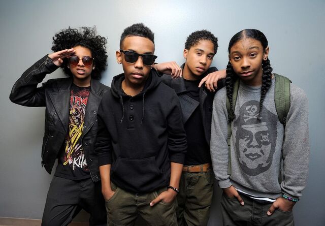 File:MindlessBehavior.jpeg