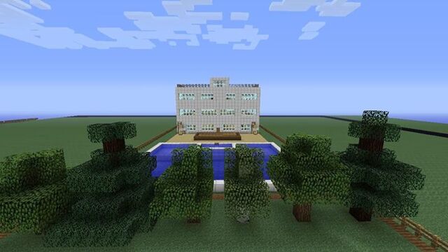 File:Urban House (Backyard).jpg