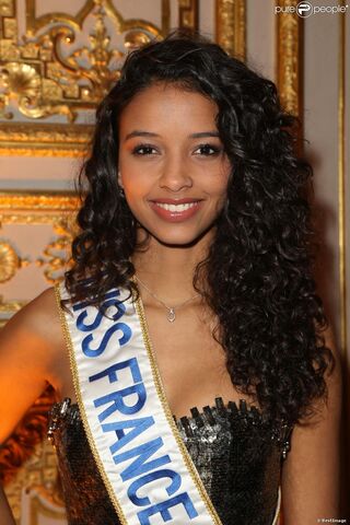 Fichier:1375413-flora-coquerel-miss-france-2014-950x0-2.jpg