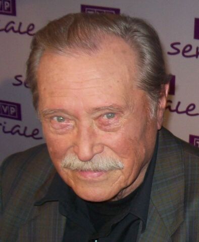 Plik:Emil Karewicz.jpg