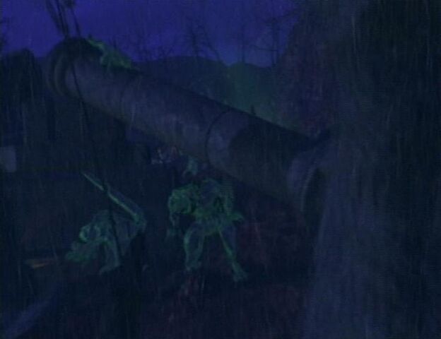 File:Raptors in Zaterra.jpg