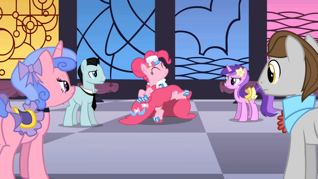 File:Pinkie Pie dancing as BG ponies watch S01E26.png