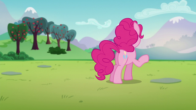 File:Pinkie "...the one..." S5E24.png
