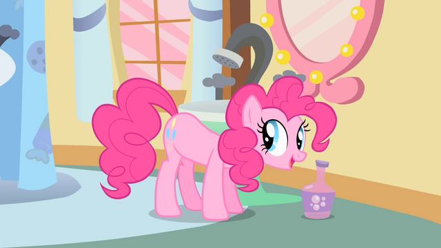 File:Pinkie Pie explaining the sign of a lucky day S1E15.png