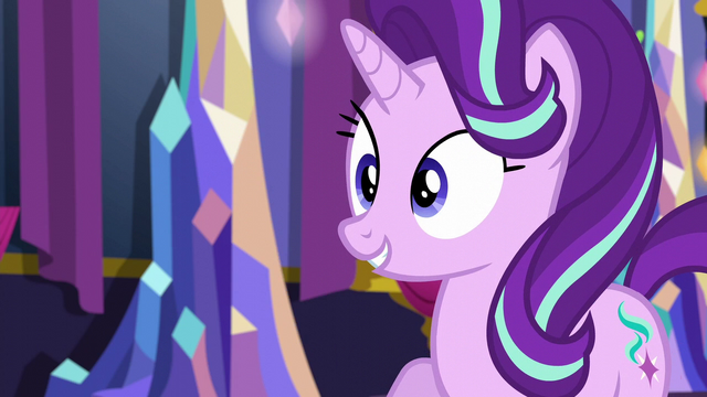 File:Starlight Glimmer "she's great!" S6E6.png