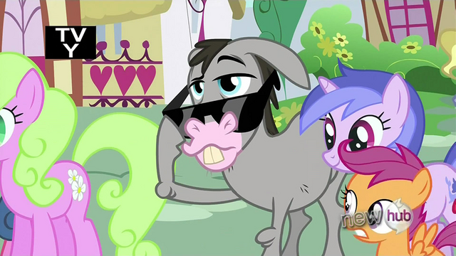 File:Mule wearing shades S3E04.png