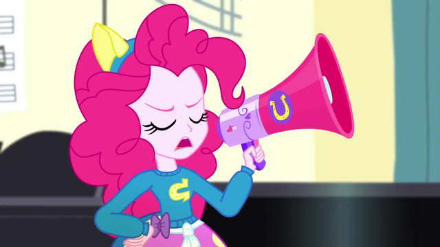 File:Pinkie Pie in the CHS music room SS4.png