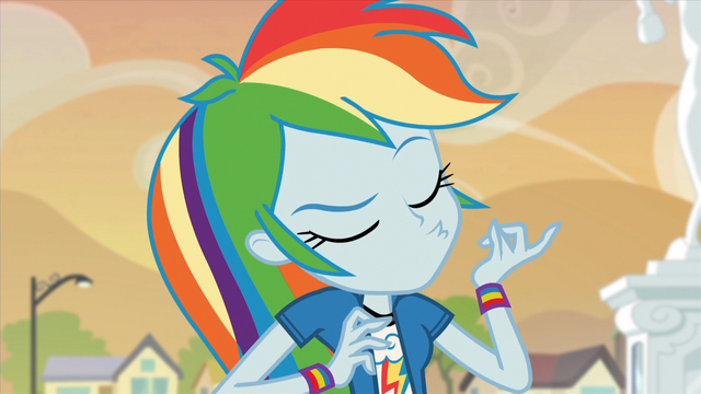 File:Rainbow Dash duckface EG2.png