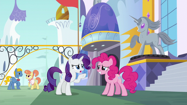 File:Rarity "sounds like your stomach is saying" S6E12.png