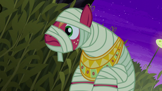 File:Big McIntosh hears the ponies laughing S5E21.png