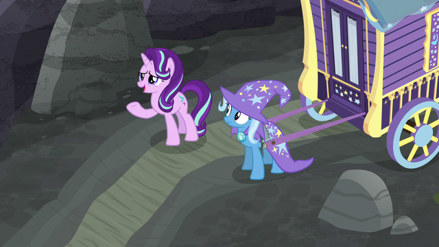 File:Starlight "just another pony in the crowd" S6E25.png