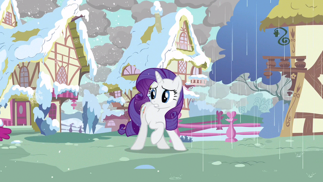 File:Rarity hope she's alright S3E13.png