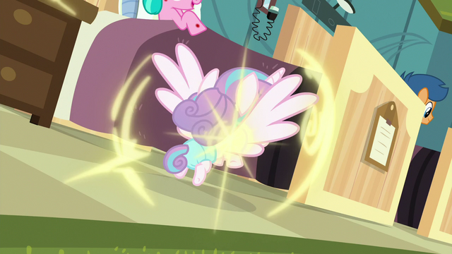 File:Flurry Heart teleports back to foals' room S7E3.png