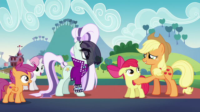 File:Applejack "you'd best get along" S5E24.png