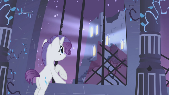 File:Rarity "look!" S1E2.png