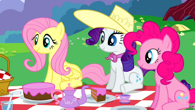 File:Fluttershy Rarity Pinkie Pie listening S2E25.png