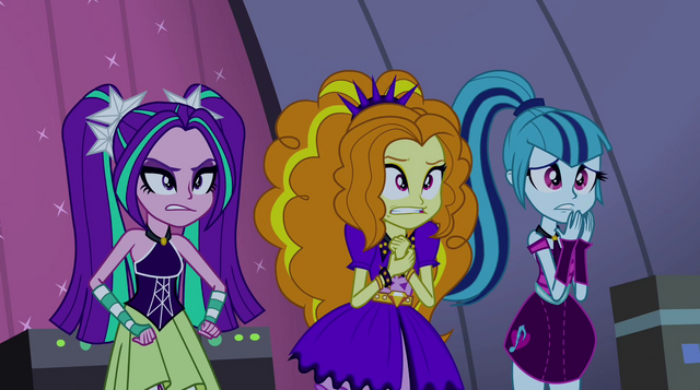 File:The Dazzlings nervous EG2.png
