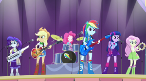 Rainbooms playing Shake Your Tail on stage EG2