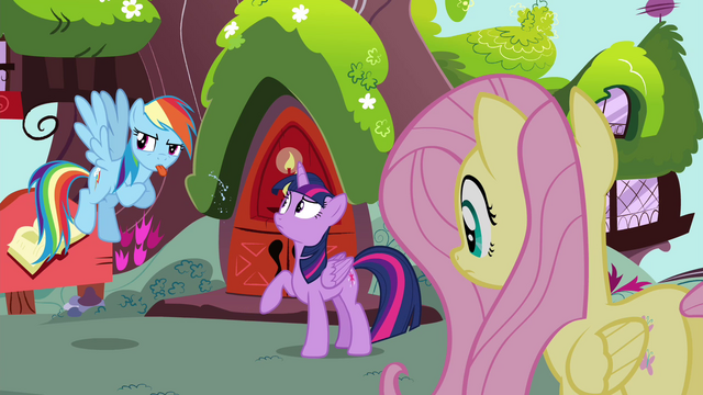 File:Rainbow blowing raspberry S4E21.png