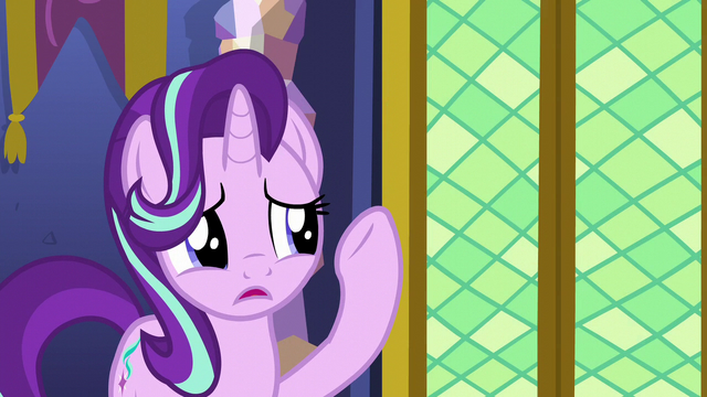 File:Starlight apologizing to Spike S6E1.png