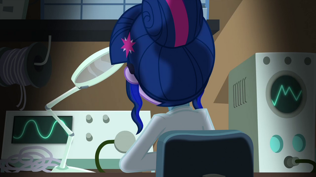 File:Twilight doing science EG3.png