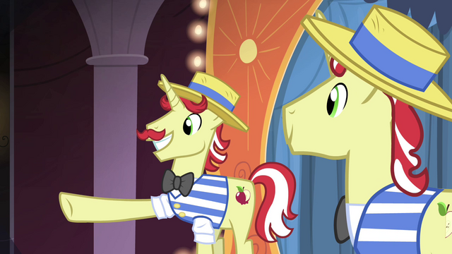 File:Flam "You there!" S4E20.png