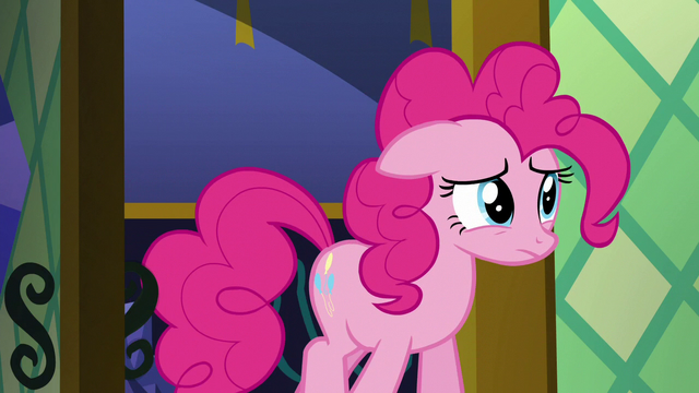 File:Pinkie enters the throne room hesitantly S5E19.png