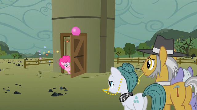 File:Pinkie Pie at the silo door S1E23.png