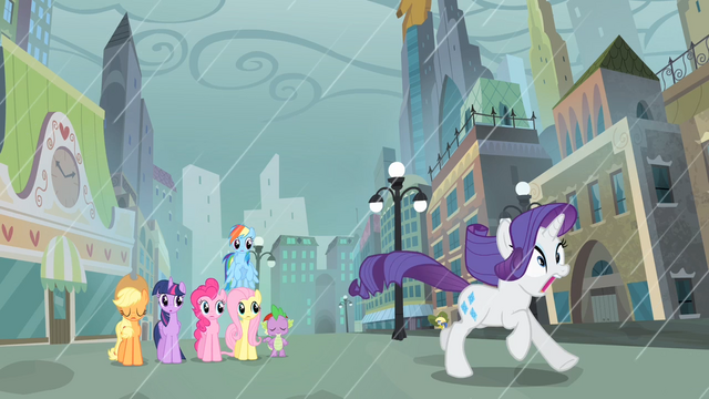 File:Rarity running away S4E08.png