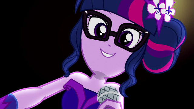 File:Twilight Sparkle singing adorably EG4.png