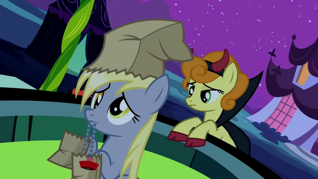 File:Derpy Plugpull S2E4.png