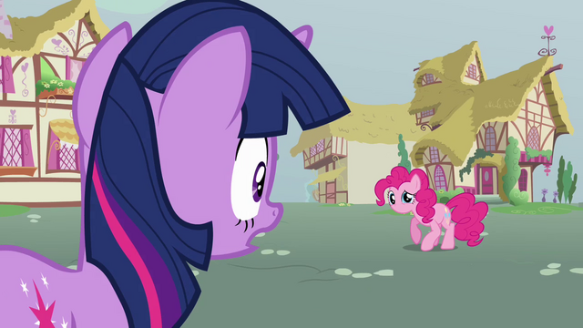 File:Twilight looking at mouthless Pinkie S3E05.png