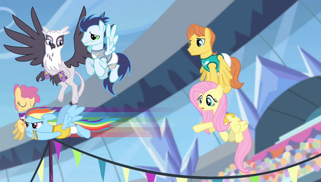 File:Rainbow Dash takes off S4E24.png