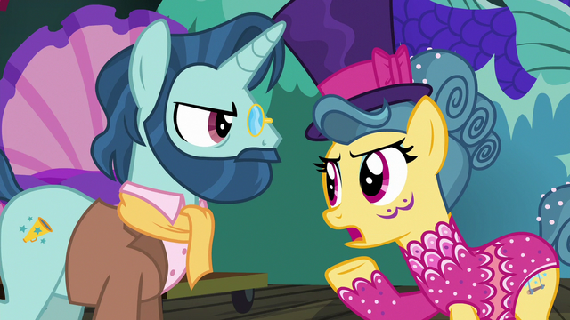 File:Trapeze star "something they've never seen before" S6E20.png