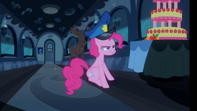 File:Watchout Pinkie S2E24.png