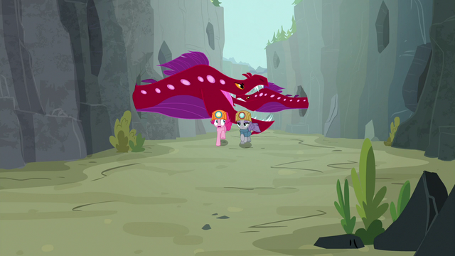 File:Pinkie and Maud flee from quarray eels S7E4.png
