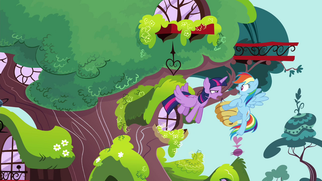 File:Twilight "The Icaranian Sun Salutation!" S4E21.png