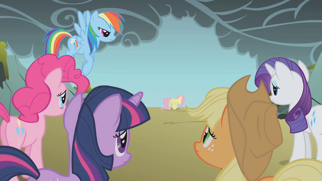 File:Fluttershy walking away S1E07.png