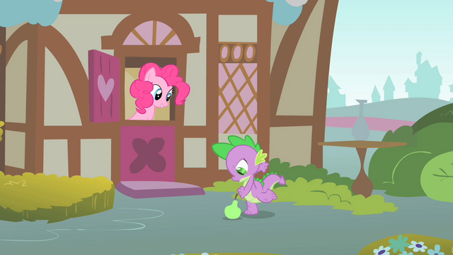 File:Spike about to kick a quince S1E24.png