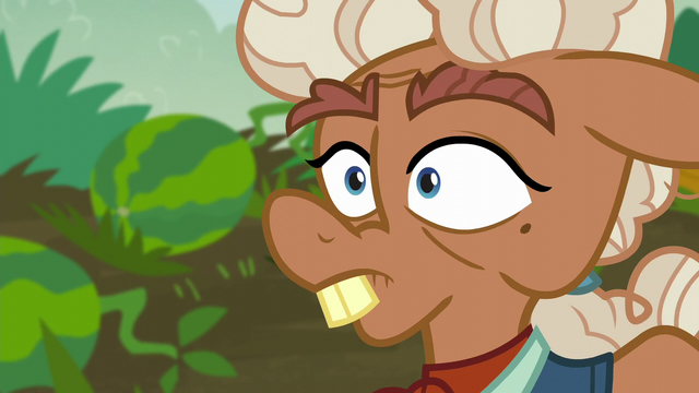 File:Ma Hooffield hears Twilight's voice S5E23.png