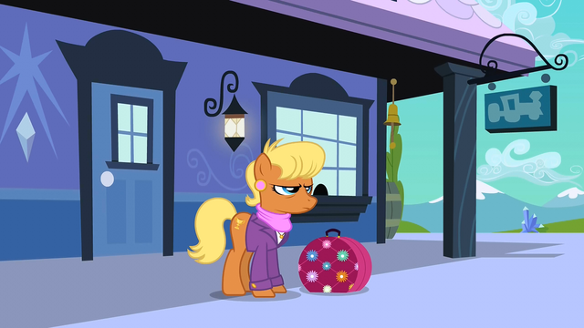 File:Ms. Harshwhinny at the train station S3E12.png