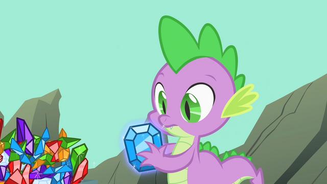 File:Spike gift from Rarity S01E19.png