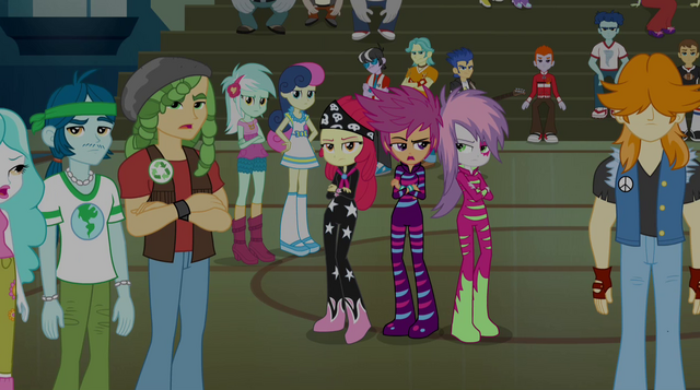 File:Battle of the Bands student crowd half 1 EG2.png