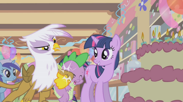 File:Gilda whacking Spike S1E5.png